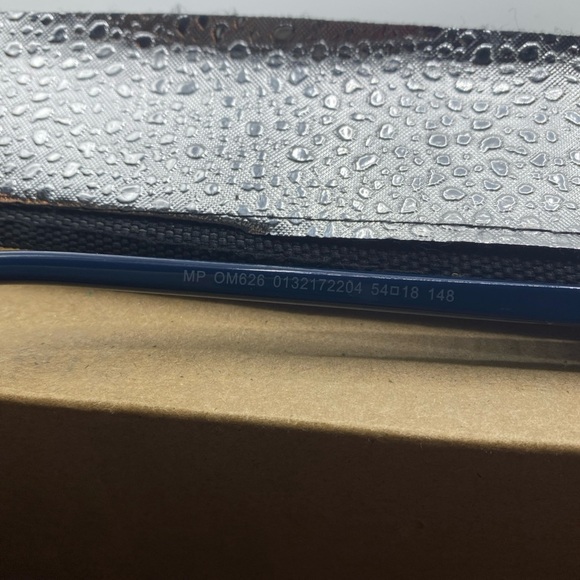 Tommy Hilfiger Unisex Sunglasses MP OM626 Blue Frame Red Trim - Picture 6 of 8